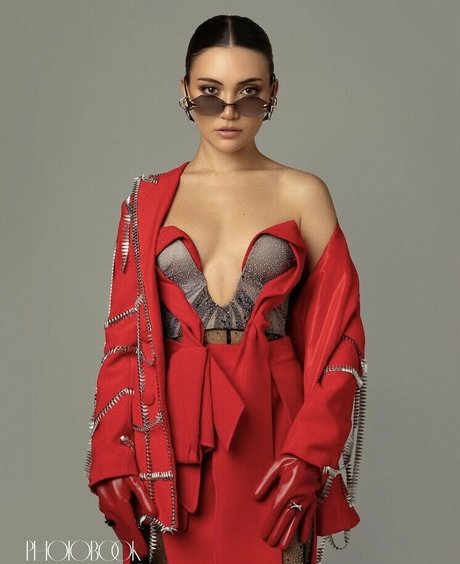 Daniela Nieves hot star gallery