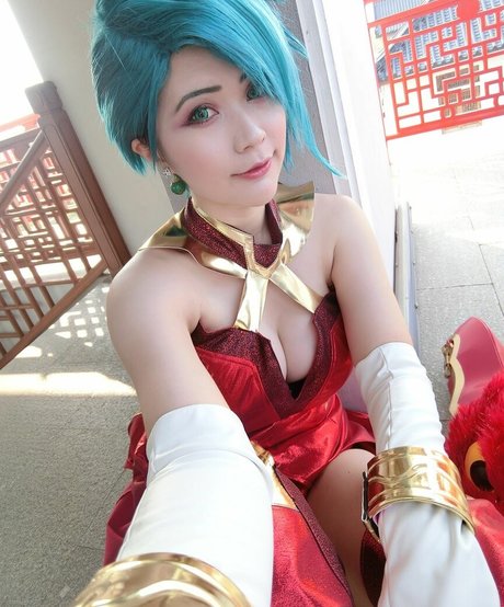 OnniesM star nude photos