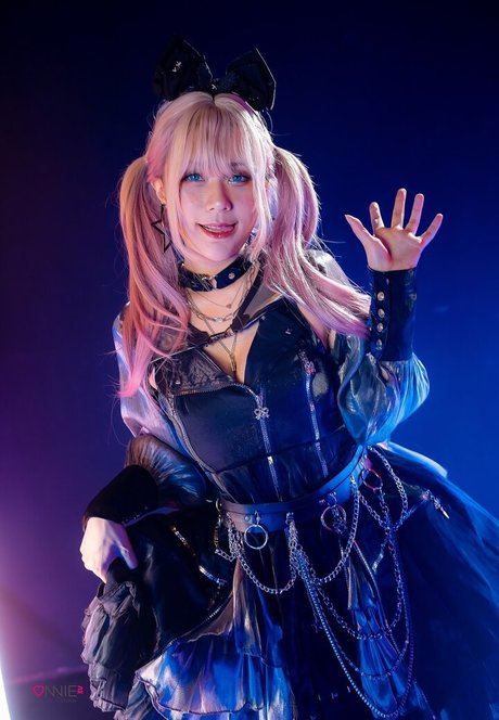 OnniesM star erotic images