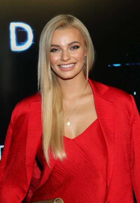 Karolina Bielawska sexy pornstar pic