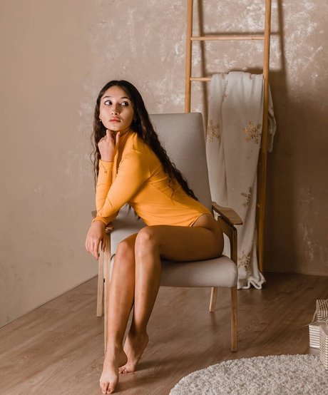 Yulia Sweet Girl beautiful star pictures