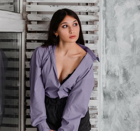 Yulia Sweet Girl pornographic model pic