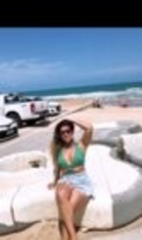 Kezia Kekel star naked img