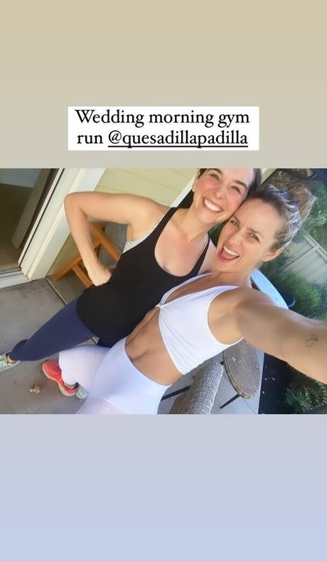 Shantel VanSanten nice star image