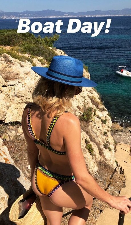 Shantel VanSanten pornstar beautiful pictures