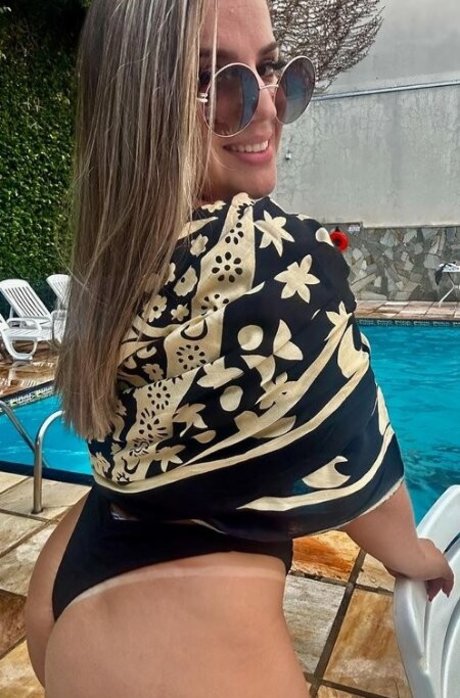 Samy Silva model sexy pics