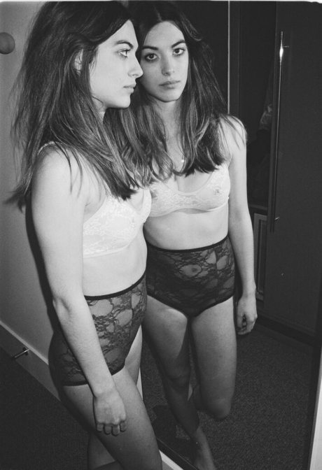 mother daughter onlyfans pornos pictures