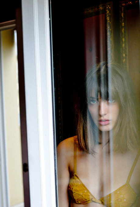 Louise Follain nudes star image