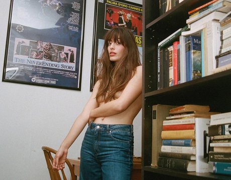 Louise Follain star photo