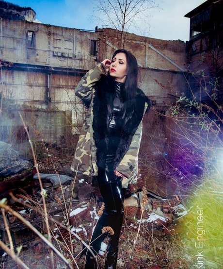 Inkedfleur perfect actress pictures