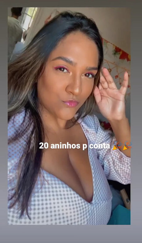 Sofia Mendonca adult model image