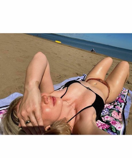 teen lesbian onlyfans exclusive pics