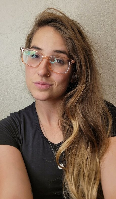 Lizzie All Day top pornstar pic