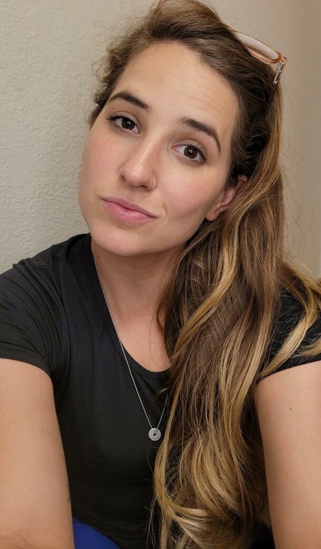 popular onlyfans beautiful naked img