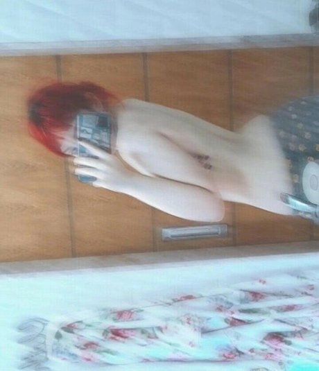 deadgirlws model top photos