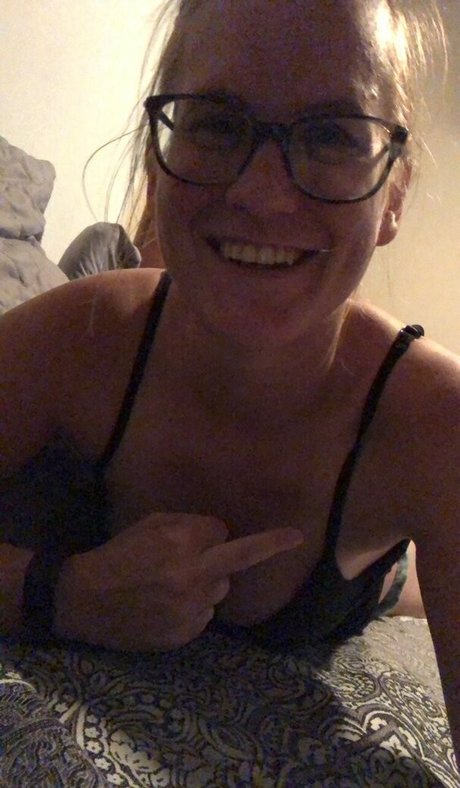 Beard SittingTX model nudes pic