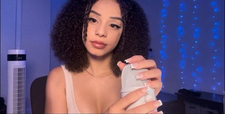 somiiiasmr sexy model images