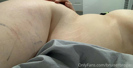 Bruiserbrogan model adult archive