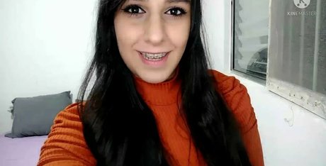 Karen Prado art star photo