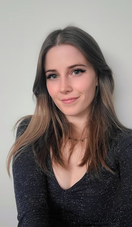 Gemma Elle model exclusive img