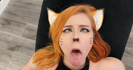 SweetieFox erotic pornstar archive