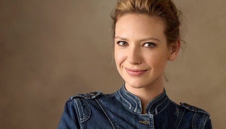 Anna Torv model exclusive pics