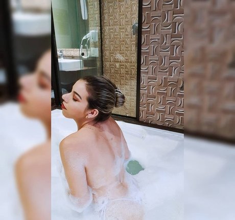 Mah Santos adult model photos