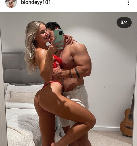 Blondeyy101 nude star img
