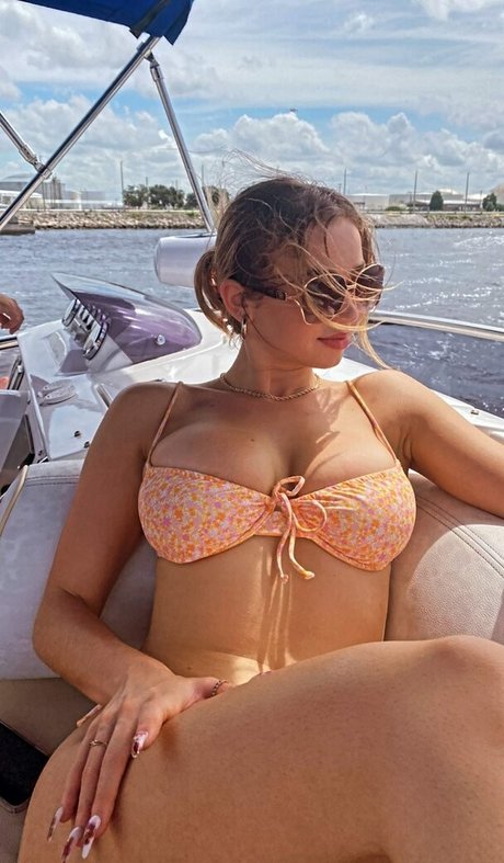 Lyricmikell pornstar hot img