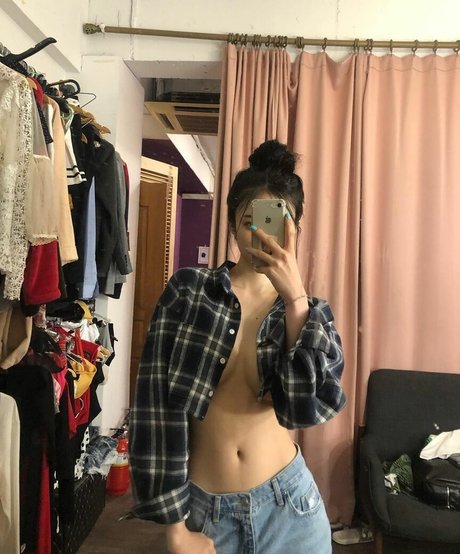 somsom o0o erotic star photos