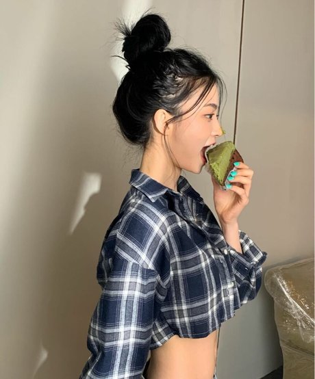 somsom o0o naked star archive