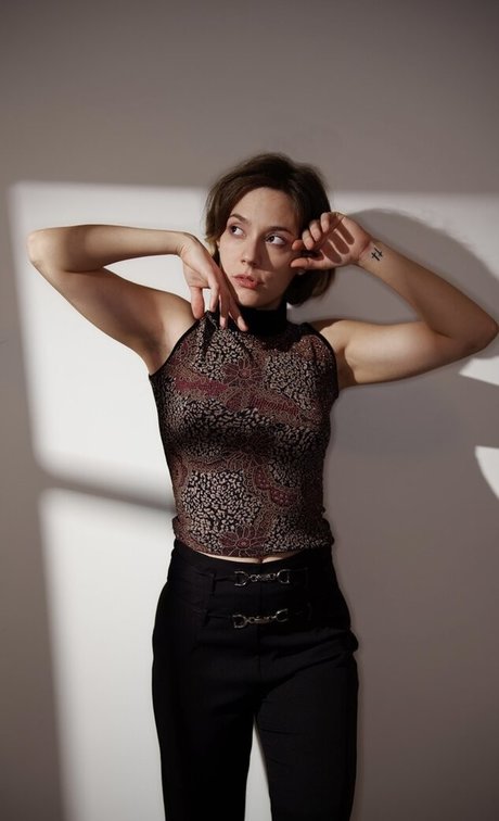 Danielle Samn porn actress archive