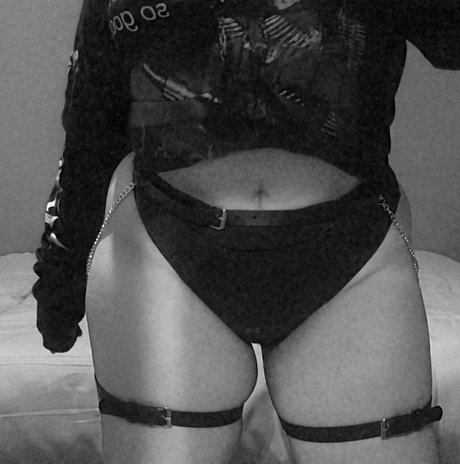 Draconiarv nude pornstar archive