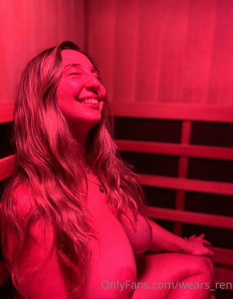 Wears ren hd model image