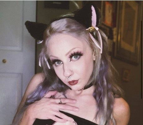 melyndamoon pornstar art photos