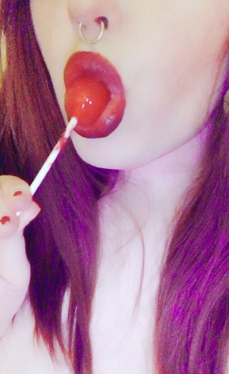 Cherrygrave666 erotic model archive