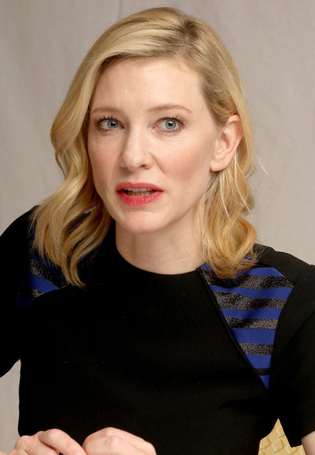 Cate Blanchett naked model photo