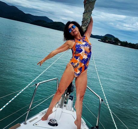 Angela Dippe star porn pictures