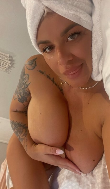 Raluval erotic star photos