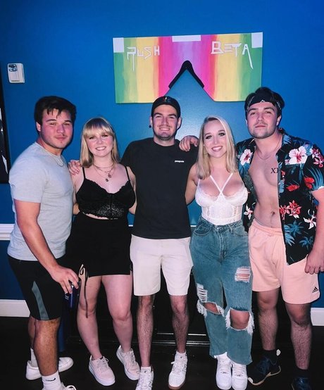 bisexual couple onlyfans nude pic