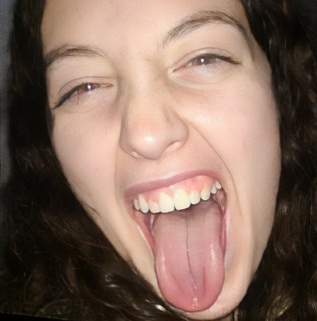 cumslut val beautiful model archive