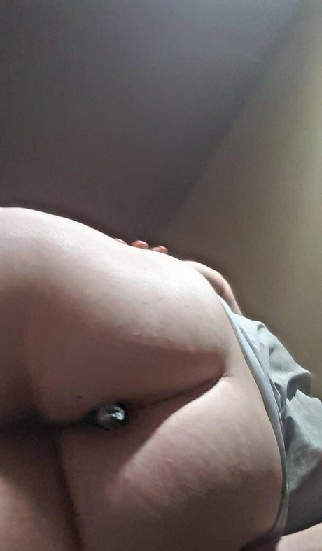 cumslut val hot actress image