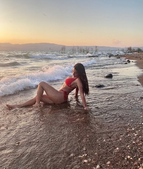 Sara Avni model nudes archive