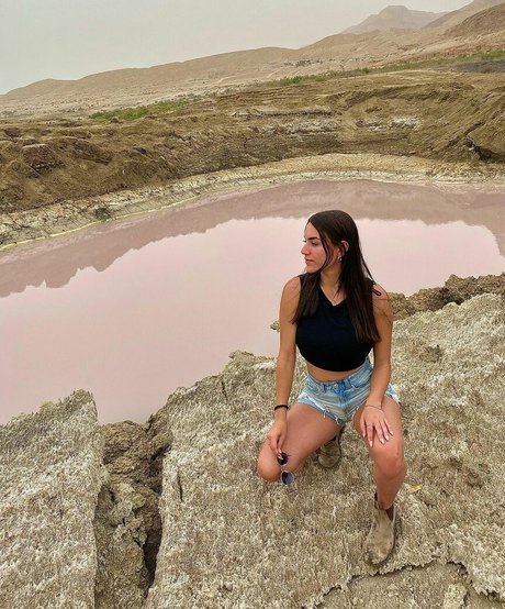 Sara Avni pornographic actress galleries