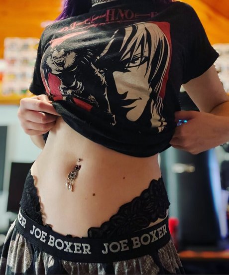 Lustelf model sex photo