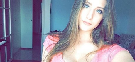 Elissa T sexy model photo