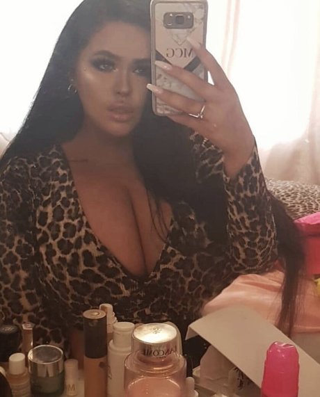 Megan Carys Gomer sex pornstar img