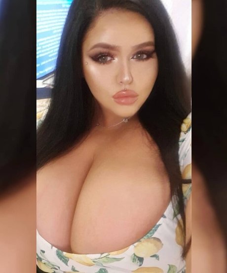 Megan Carys Gomer erotic actress image