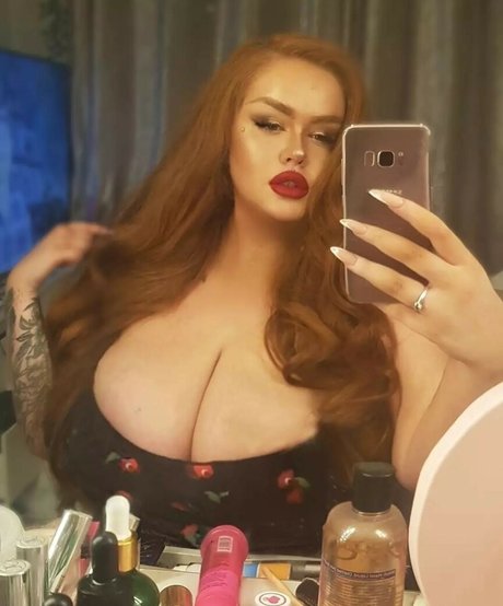 Megan Carys Gomer star high quality img