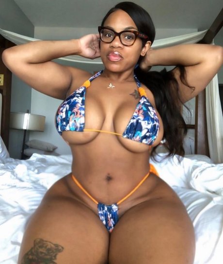 Dominique Chinn sexy pornstar pictures